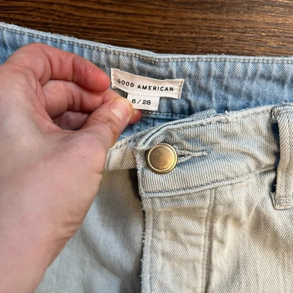 Good American denim shorts size 6 - Picture 5 of 7